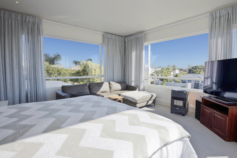 To Let 3 Bedroom Property for Rent in Sunset Beach Western Cape